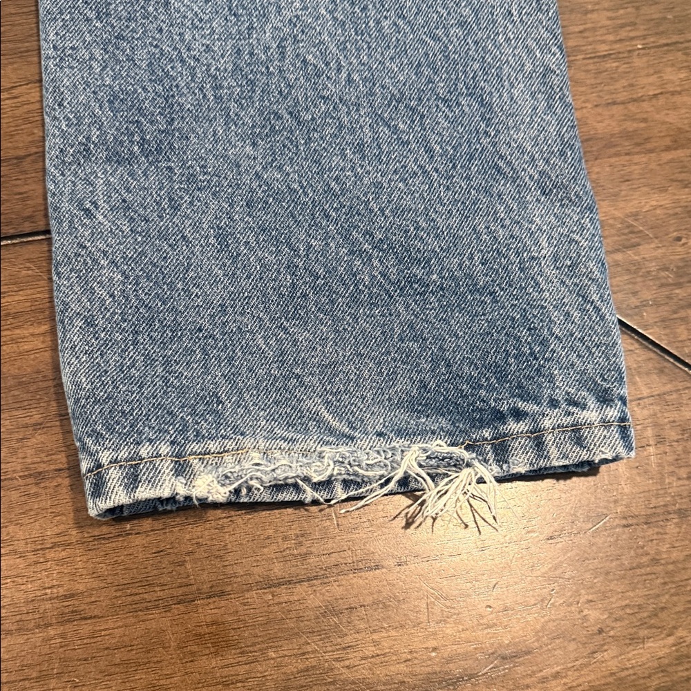 Wrangler Men's Classic Relaxed Light Blue Jeans - Picture 5 of 6